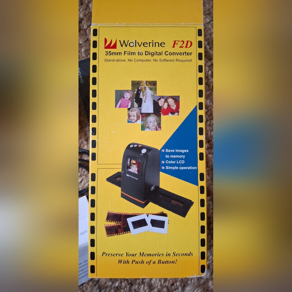 Wolverine F2D 35 mm film to digital  converter new open box